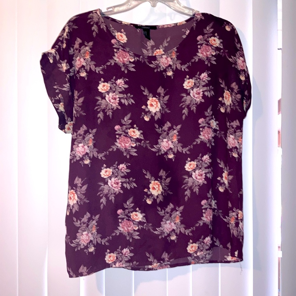 Lightweight brown/eggplant floral top from Forever 21; size Medium